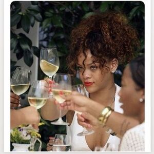 Meet your Posher, Sade